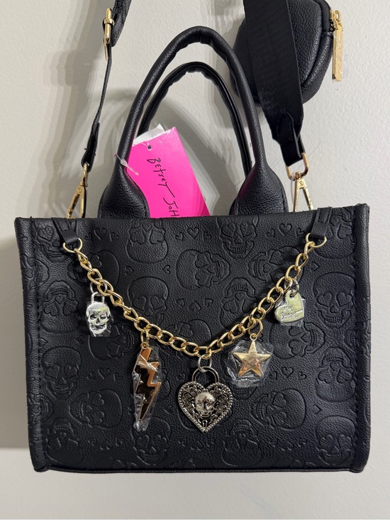 Betsey Johnson Handbags - Betsey Johnson Xorea Deboss Skull Heart Chain Crossbody Mini Bag